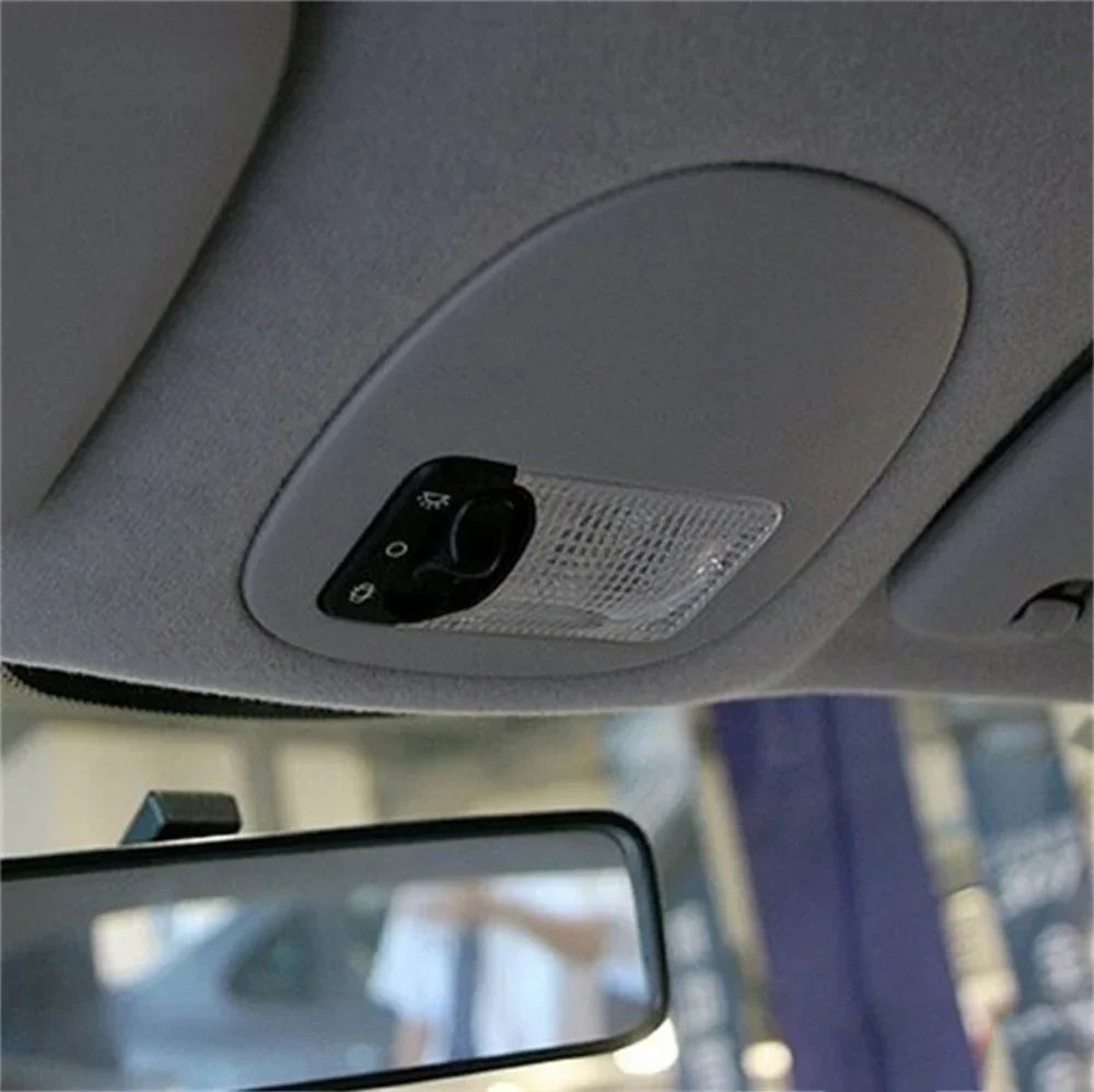 Plafonnier de lecture compatible avec Peugeot 206, 207 et Citroen C2 remplacement pièce origine