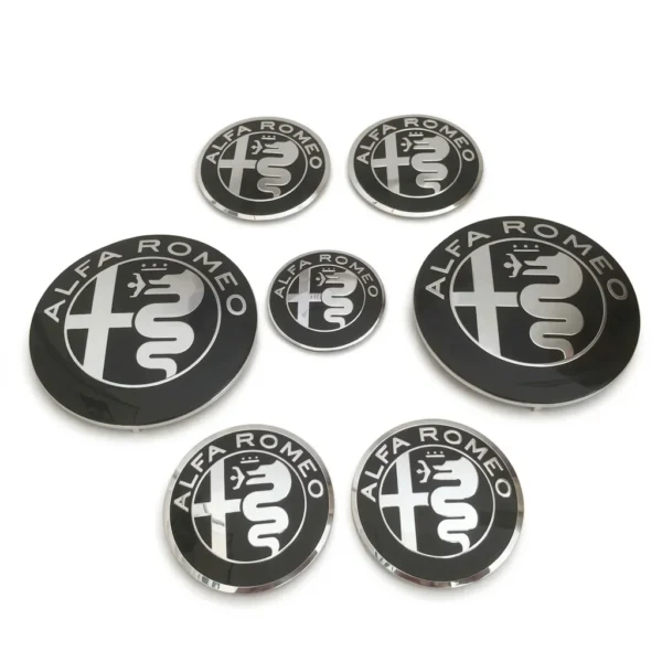 137f7b1d-1781-45e8-8f12-a115defc47c1.webp Kit de 7 emblèmes Alfa Romeo, finition nouveau design noir