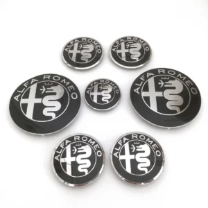 KK studio Kit 7 Emblèmes pour Alfa Romeo : Compatible Capot 74mm, Coffre 74mm, Roues 50mm et Volant 40mm 2x74mm 4x50mm 1x40mm Kit de 7 emblèmes Alfa Romeo : capot, coffre, roues et volant